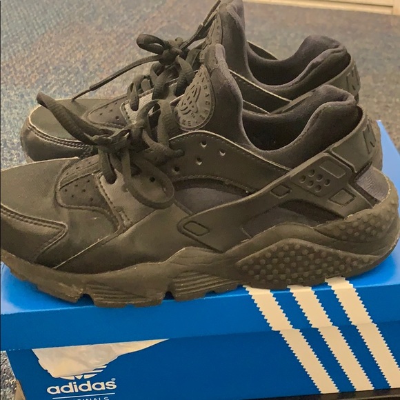 All black Huaraches! - Picture 3 of 6